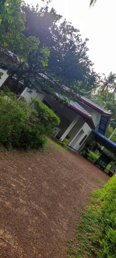 Sunset Villa Negombo Exterior photo